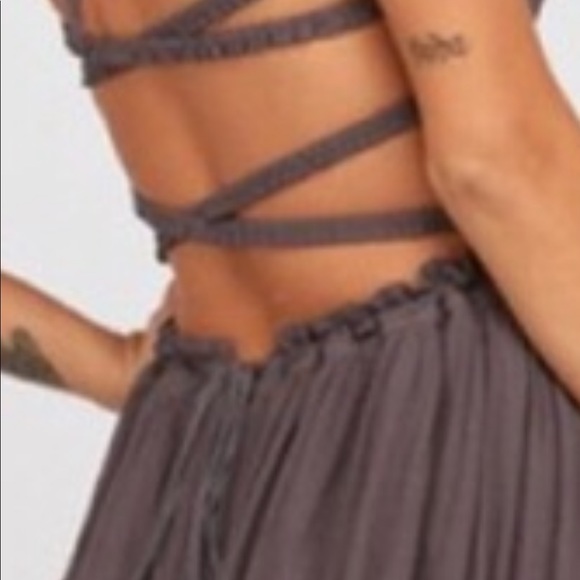 💥LAST ONE💥NWT Open Back Billowy Maxi Dress - Picture 2 of 2